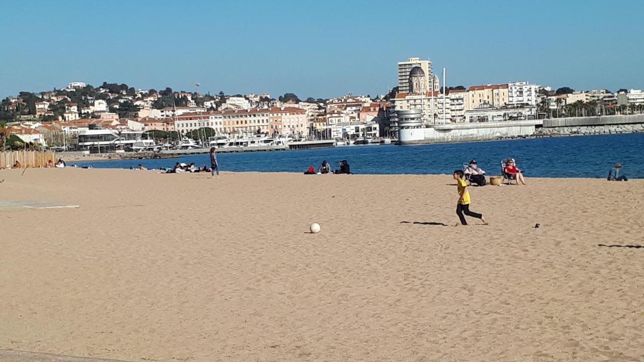 Frejus Plage T2, Piscine, Parking, Plages A 200M 외부 사진